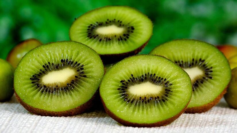 A fruta foi popularizada na Nova Zelândia, que lhe deu o nome em homenagem ao pássaro símbolo do país / Pixabay