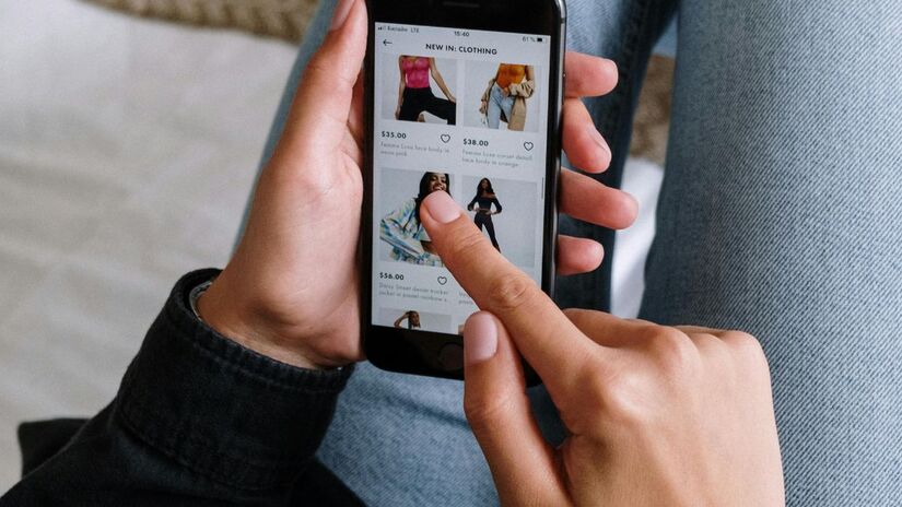 A Black Friday é um dos principais motores para a criação de vagas temporárias no final do ano, especialmente nos setores de logística e e-commerce/Pexels