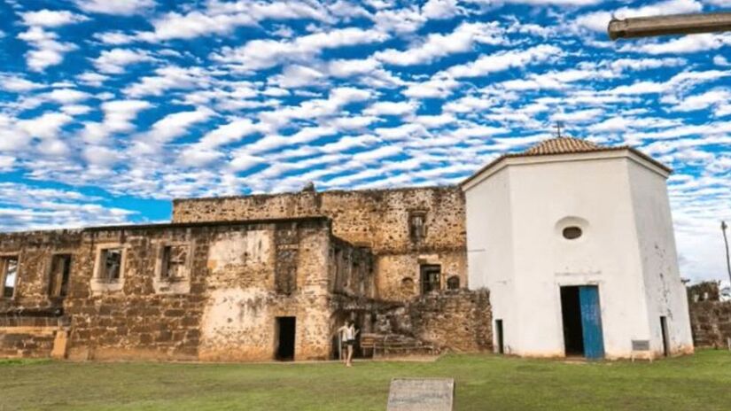 Arquitetura do século XVI: imponente estrutura que serviu como fortificação contra invasões estrangeiras no período colonial/Divulgação