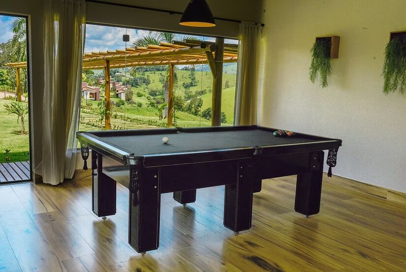 Sala de jogos - Reprodução/Pousada Estância das Montanhas