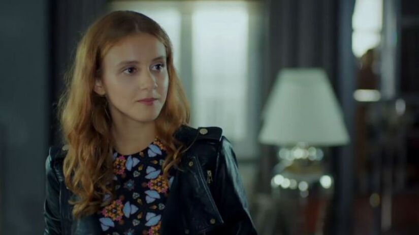 DURU GÜNEŞ (Ahsen Eroğlu) em 'Mãe' / Divulgação/Record