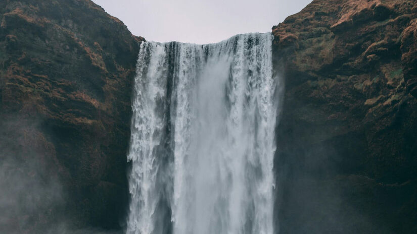 Um dos destinos mais procurados pelos praticantes do Ecoturismo, são as cachoeiras (Sebastian Palomino/Pexels)