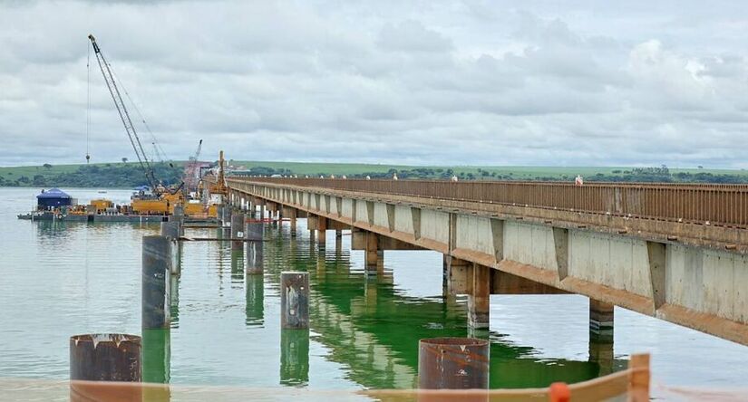 A nova estrutura está sendo elaborada ao lado de uma base já pronta, instalada no sentido leste da Rodovia Dr. Mário Gentil/Divulgação