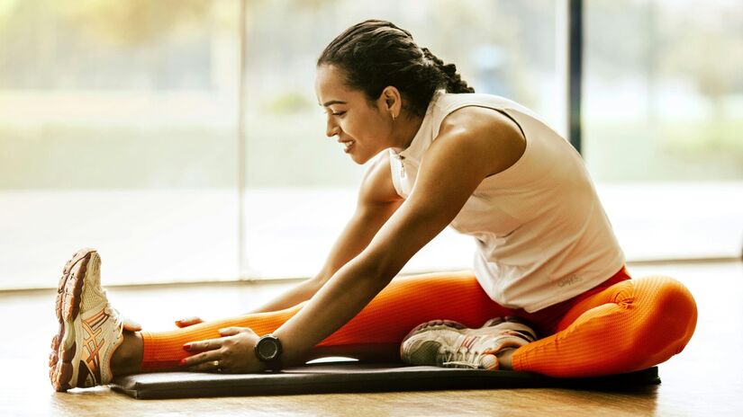 O alongamento prepara o corpo para o movimento e reduz o risco de lesões musculares / Pexels