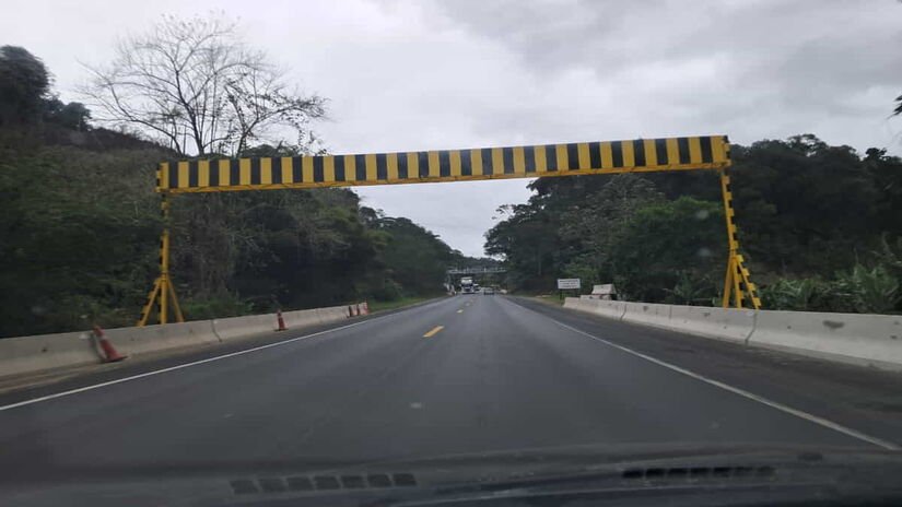 O governador de São Paulo anunciou que vai eliminar dois pórticos de pedágio erguidos no Vale do Ribeira, na Padre Manuel da Nóbrega, no trecho entre Peruíbe e Miracatu (Márcio Ribeiro/DL)