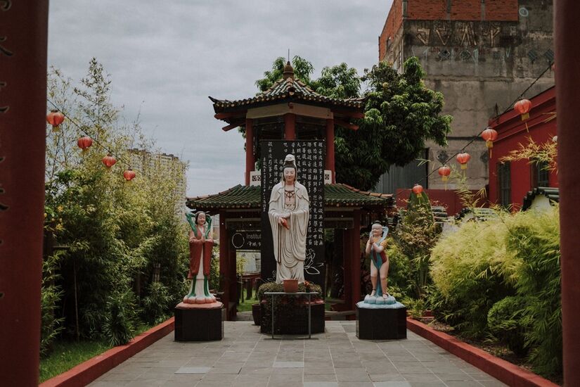 Jardins e portais típicos: beleza oriental em meio ao coração de São Paulo (Reprodução/Instagram)