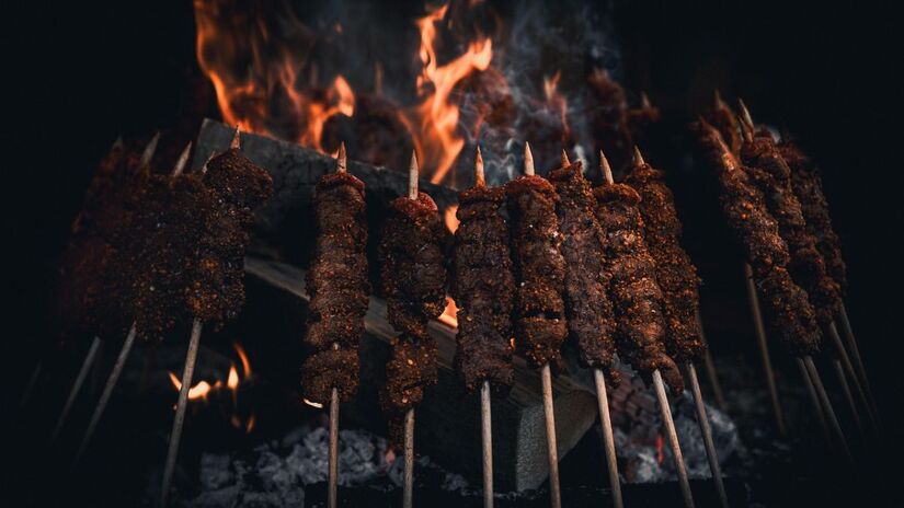 Mais leve que os molhos prontos, o tempero é natural, artesanal e fácil de preparar em casa/Pixabay