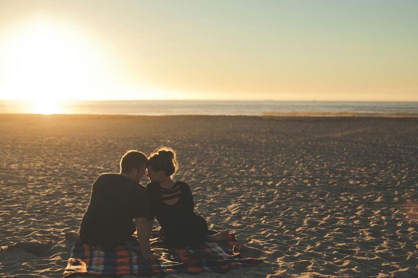 Finais de semana intensos: o reencontro vira um momento esperado, cheio de energia, cumplicidade e afeto (Pexels)