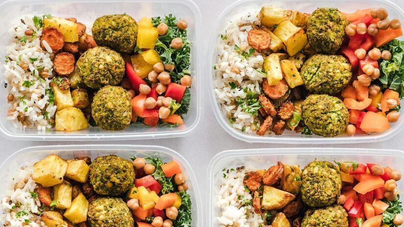 1. Planeje suas refeições da semana  isso evita escolhas impulsivas e mantém o foco na dieta / Pexels