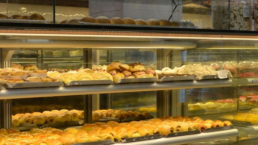 O Rei do Trigo: O estabelecimento é sinônimo de inovação, qualidade e alto nível de serviços. Desde sua inauguração, é reconhecido ano a ano pelos moradores do Guarujá e seus visitantes. O estabelecimento funciona todos os dias, das 6h às 22h, na Av. Leomil, 1160  Barra Funda, Guarujá/ Divulgação/O Rei do Trigo