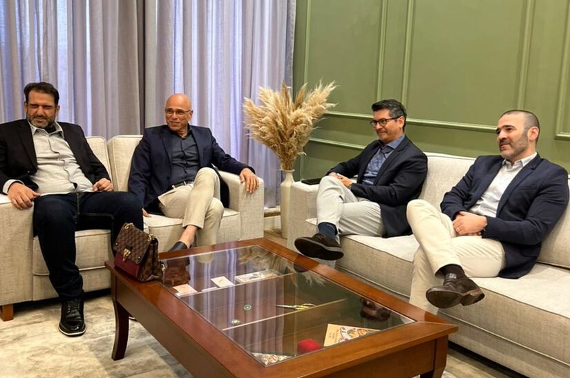 Prefeito Farid Madi recebe representantes da Rede D'Or e secretário de Saúde (Divulgação/PMG)