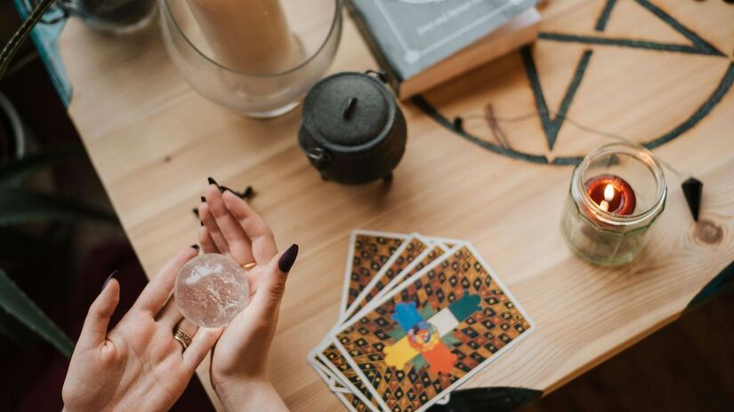 Conviver com Leão e Escorpião requer disposição para lidar com emoções profundas e personalidades dominantes/Pexels