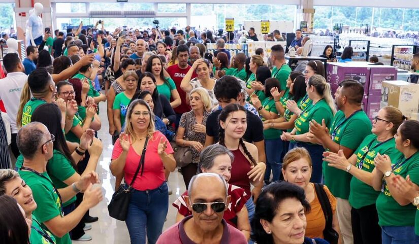 A inauguração reuniu diversas pessoas em uma grande festa que contou com autoridades, colaboradores e parceiros (Havan/Divulgação)
