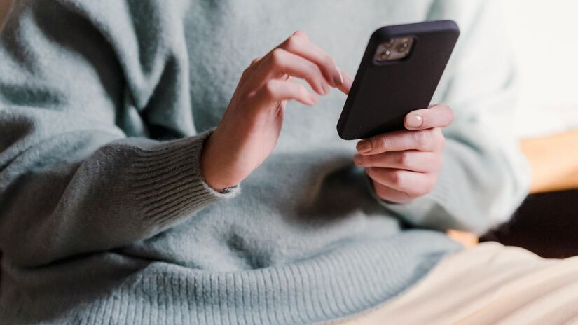 Com o Wi-Fi desativado, o telefone não envia continuamente seu identificador de rede, aumentando a privacidade/Pexels