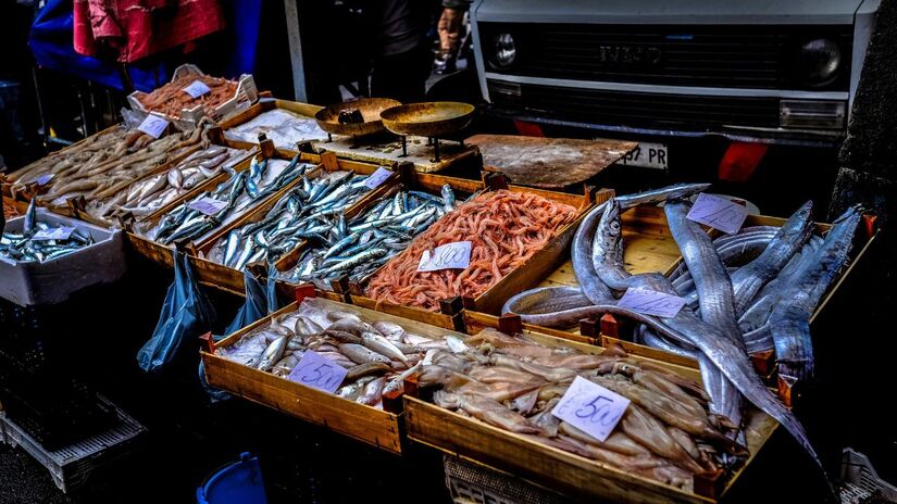No Brasil, tilápia, bacalhau e salmão estão entre os peixes mais escolhidos para atrair boa sorte/ Pexels