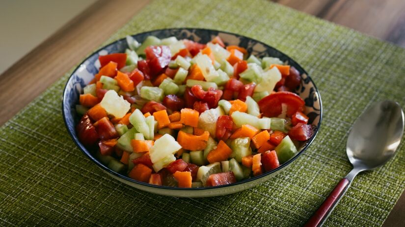 Comer de forma equilibrada ajuda a prevenir doenças e mantém o corpo nutrido e saudável / Pixabay