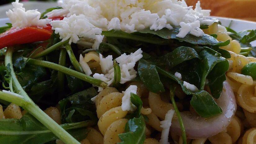 Uma alimentação consciente prioriza nutrientes essenciais e variedade de cores e sabores no prato / Pixabay