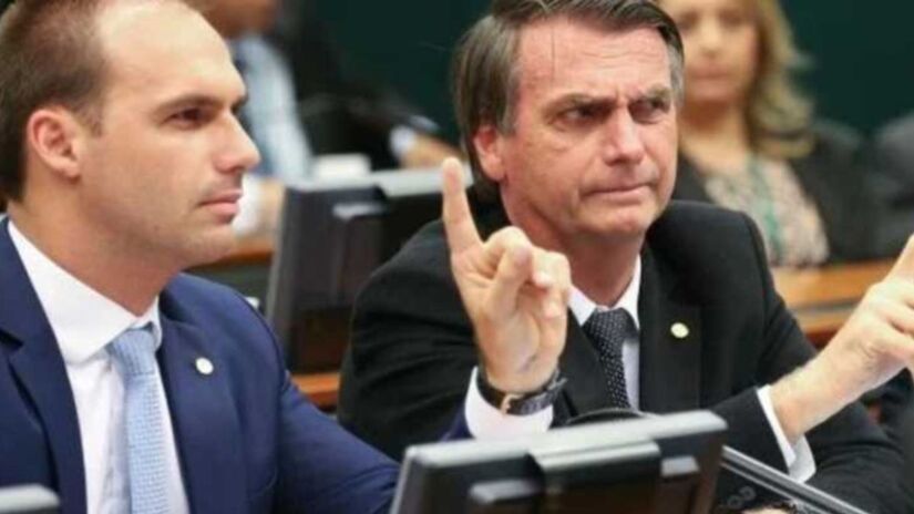 O filme está sendo citado sob o título de 'Dark Horse', termo usado para definir um cavalo de corrida que ganha uma competição de forma inesperada.