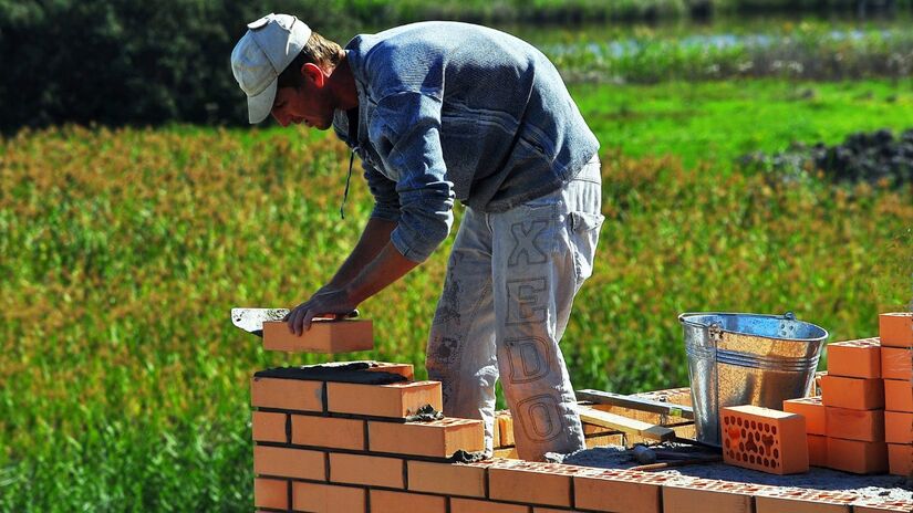 Tijolo é companhia das primeiras cidades humanas desde cerca de 7000 a.C., quando barro moldado e seco já ergueu casas em lugares como Tell Aswad e Jericó / Pixabay 