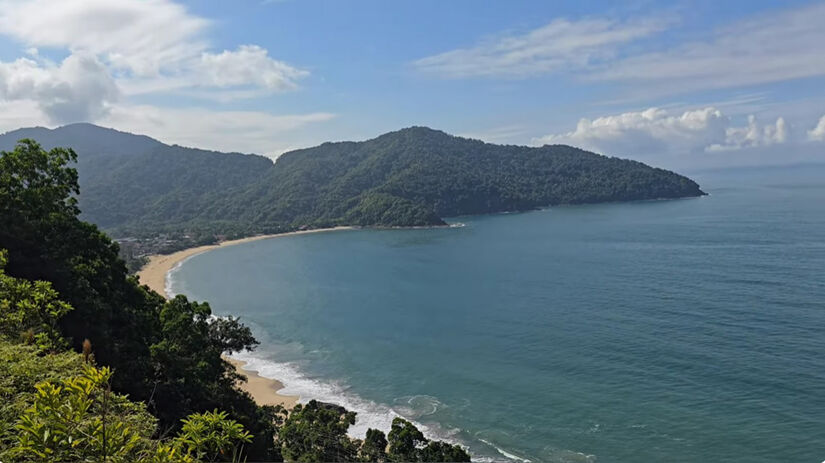 O Mirante de Boiçucanga se tornou ponto obrigatório para quem visita São Sebastião / Reprodução/YouTube