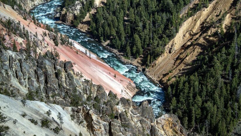 Considerado o primeiro parque nacional do planeta, Yellowstone é um marco da conservação ambiental / Pixabay