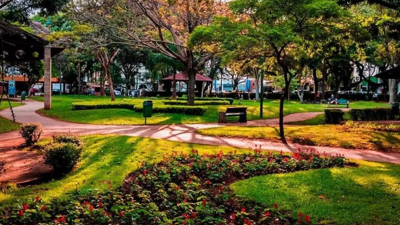 Comércios valorizados e vizinhos próximos reforçam a harmonia do cotidiano joseense/Wiki