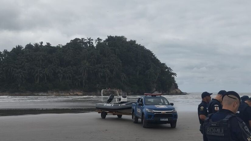 A operação foi realizada nesta sexta-feira (7) pela Polícia Militar Ambiental, em conjunto com a GCM, Corpo de Bombeiros e a empresa Terra Santos/ Divulgação 
