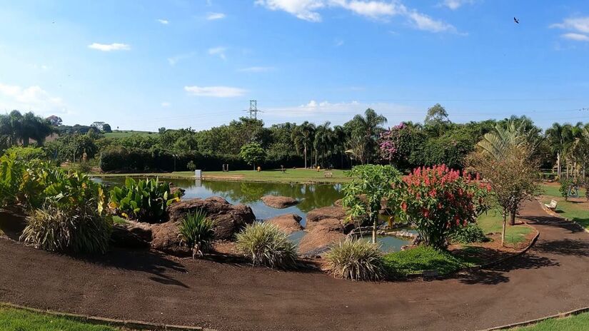 O município alcançou a pontuação de 73,6, superando a média nacional, que registrou 61,96