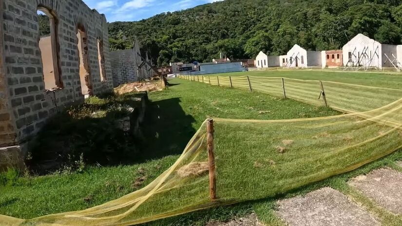 Área de cerca de 828 hectares com sete praias de águas claras