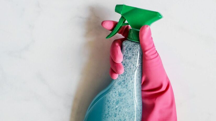 Passo 2: Coloque detergente na sacola