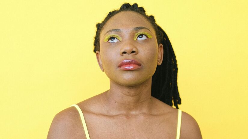 3) "Sem ofensa, mas..."
Quase sempre, o que vem depois do "mas" é uma crítica ou ofensa. Ao usar essa expressão, você avisa que vai magoar alguém e ainda pede para que não guarde rancor.

Em vez disso, pergunte-se se o comentário é realmente útil. Se for, use linguagem mais amena, por exemplo: "Posso oferecer outra perspectiva?" ou "Vejo as coisas de forma um pouco diferente; posso explicar por quê?"/ Pexels
