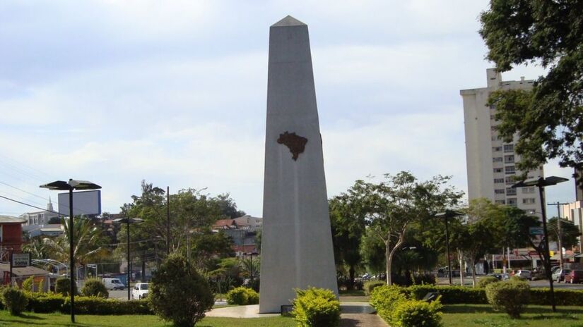 Praça Brasil 500 Anos: Um dos cartões-postais de Valinhos, a praça reúne ciclovia, pista de cooper e playground, sendo um espaço ideal para famílias e visitantes aproveitarem o ar livre/ Circuito das Frutas