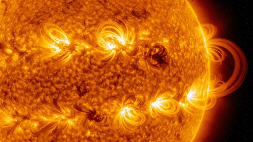 O objetivo é criar uma fonte de energia limpa, segura e praticamente inesgotável, baseada na fusão nuclear / Imagens geradas por IA/ImageFX