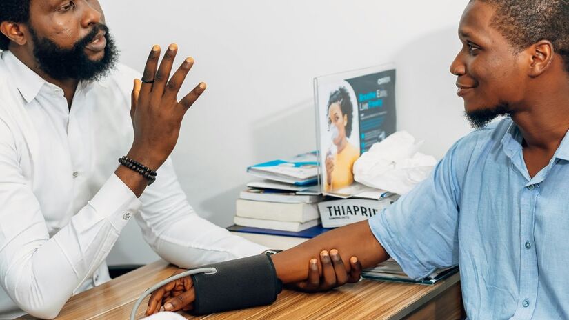 Millennials: Entre 1990 e 2019, os casos de tumores de início precoce aumentaram 79% globalmente entre menores de 50 anos, com mortalidade 28% maior./ Unsplash