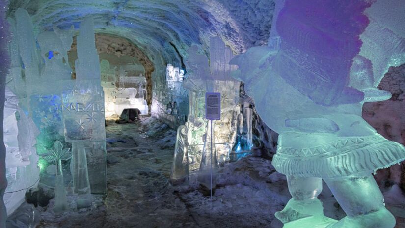Esculturas de gelo e corredores subterrâneos compõem o Reino do Permafrost, museu instalado no solo permanentemente congelado de Yakutsk/ Eugene Kaspersky/Flickr