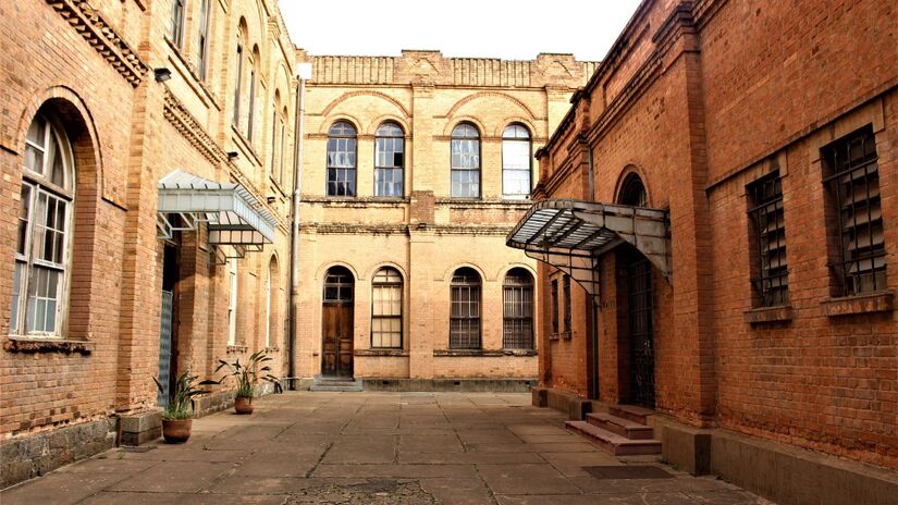 Complexo FEPASA, conjunto ferroviário histórico que abriga espaços culturais e preserva parte da memória industrial e ferroviária de Jundiaí/ Patricialaraia/Wikimedia Commons