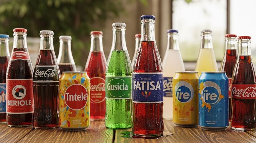 O alto teor de açúcar presente nestas bebidas pode, de forma contraintuitiva, aumentar a sensação de sede