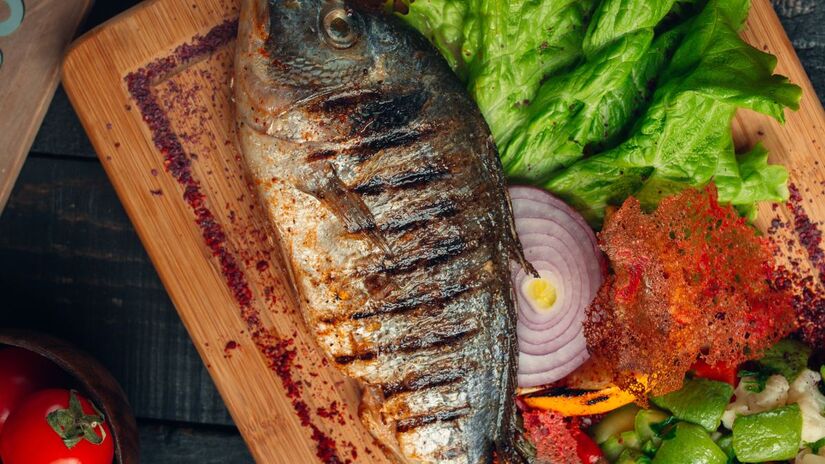 No Japão, o tai (pargo) é o peixe da sorte, associado à felicidade e às boas celebrações/ Freepik