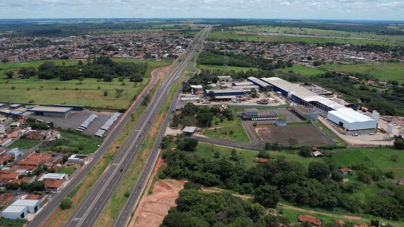 Ruas arborizadas, praças e parques bem cuidados garantem qualidade de vida e contato com a natureza