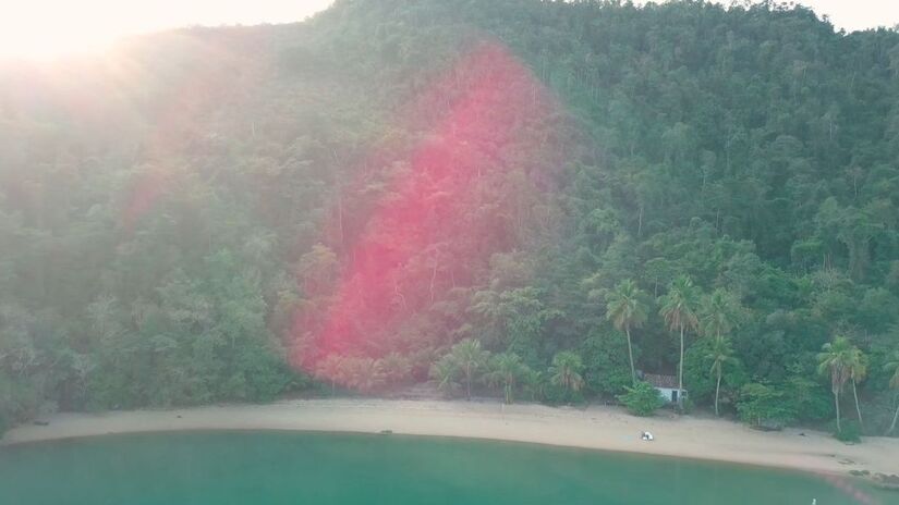 Sua sombra natural e vista privilegiada atraem visitantes que buscam paz e contemplação