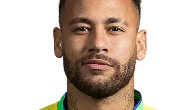 Santos:

O sobrenome Santos, além de carregar o nome da cidade e do time paulista de futebol é o sobrenome de mais de 21 milhões de pessoas, incluindo o ídolo do time, Neymar Jr/ FoxSport