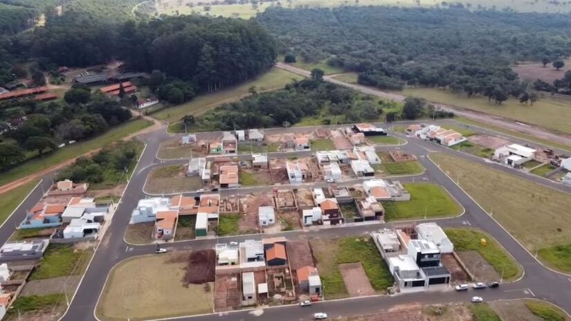 A cidade surgiu no século XVIII como um aldeamento indígena / Fotos: Reprodução Youtube/Daniel Benini