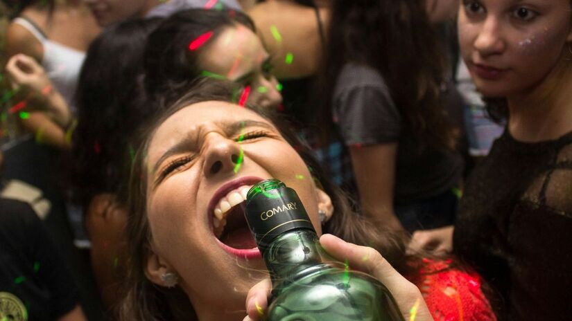 Sagitário
Aventureiro e otimista, Sagitário adora a imprevisibilidade das festas. Atraído por personalidades autênticas e por histórias inspiradoras, pode se encantar rapidamente por alguém que compartilhe seu amor pela liberdade. Romances passageiros são frequentes na vida desse signo/Pexels