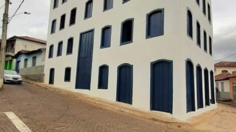 O Iphan classifica o "Sobradão" como construção de grandes dimensões pouco usuais para o sistema construtivo em taipa e madeira utilizado