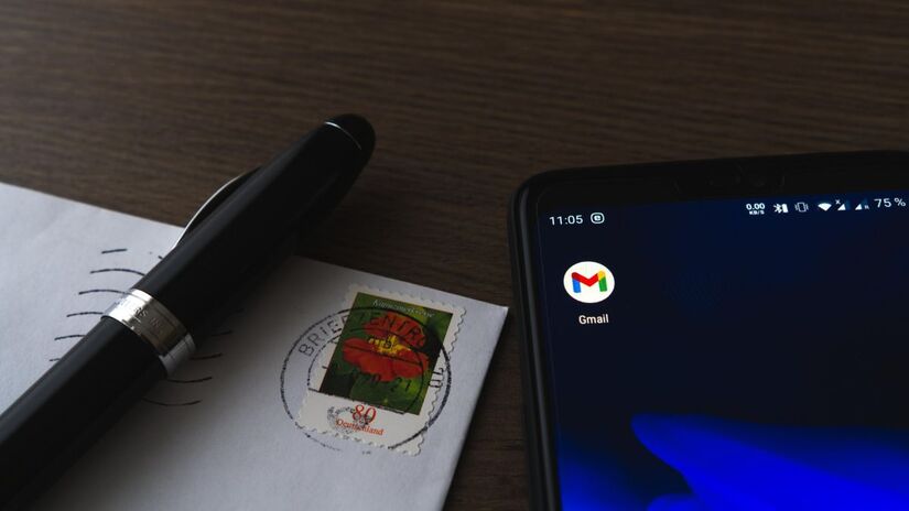 O Gmail popularizou a busca dentro da caixa de entrada, substituindo o hábito de organizar tudo em pastas / Pixabay