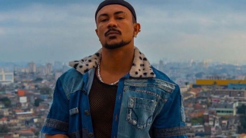 Bagdá (cantor Xamã) em 'Três Graças'/Reprodução/Globo