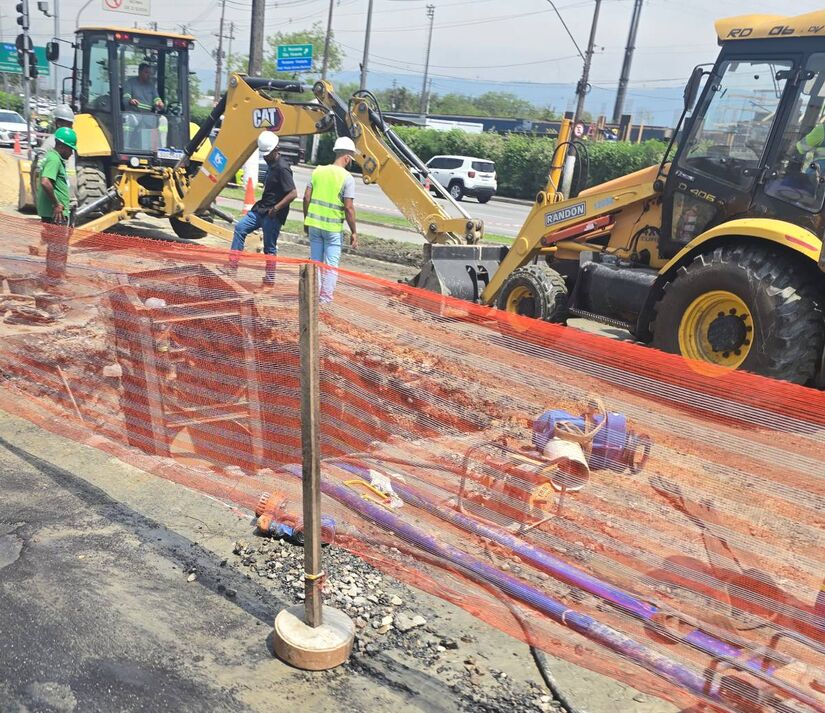 O Diário do Litoral entrou em contato com a empresa. Em resposta, a Sabesp pediu desculpas pelos transtornos e esclareceu que concluirá ainda nesta quarta-feira (5) os reparos realizados em caráter emergencial em uma tubulação./ Isabella Fernandes - DL