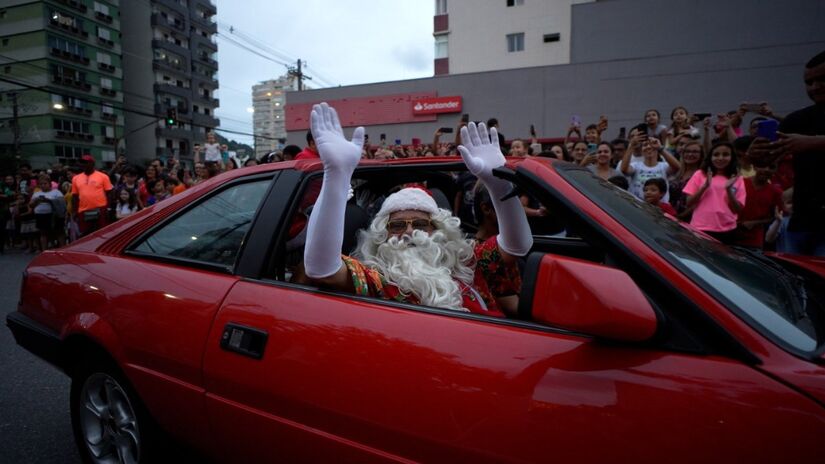 O Bom Velhinho chega à cidade para trazer muito encantamento / Divulgação/PMSV