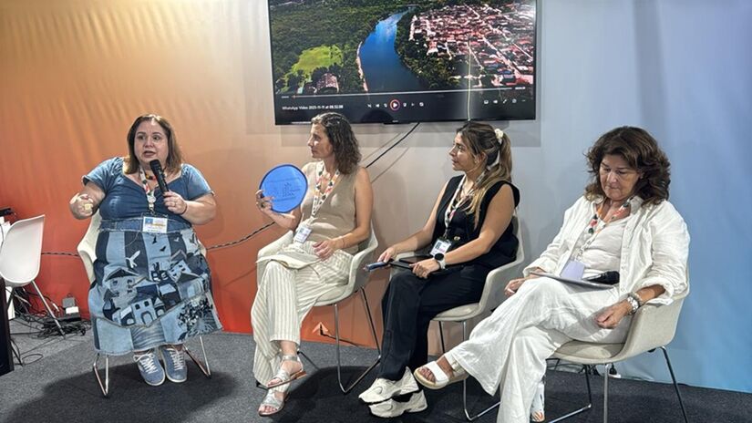Neste segundo dia de COP30, Andrea Castro participou do painel 'Redução de superpoluentes: boas práticas de governos locais da Argentina e Brasil em territórios sustentáveis' (Divulgação/PMC)
