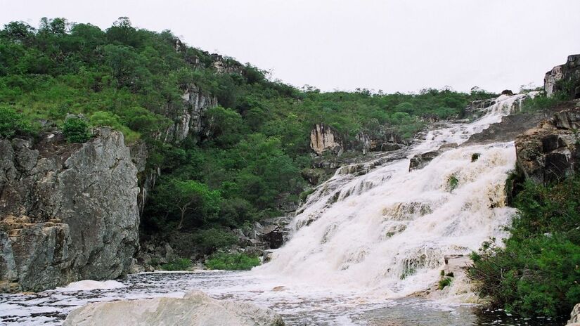 Céu aberto, campos rupestres e rios que desenham o caminho: Buenópolis é o refúgio perfeito para quem ama natureza de verdade / Reprodução/minasgerais.com.br
